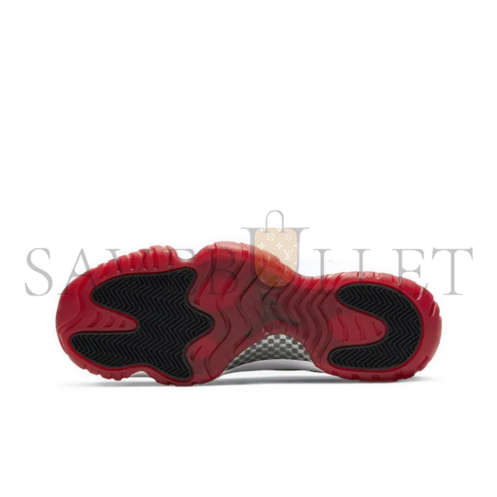 NIKE JORDAN 11 RETRO LOW CONCORD BRED AV2187-160